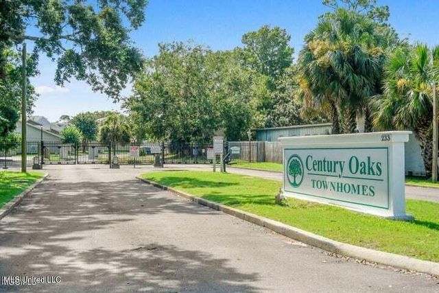 1101 Century Oaks Drive, B, Gulfport, MS 39507