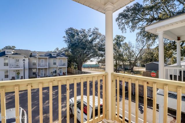 1101 Century Oaks Drive, B, Gulfport, MS 39507