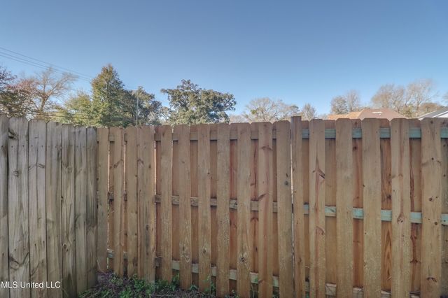 1101 Century Oaks Drive, B, Gulfport, MS 39507