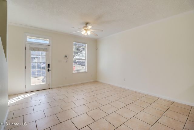 1101 Century Oaks Drive, B, Gulfport, MS 39507