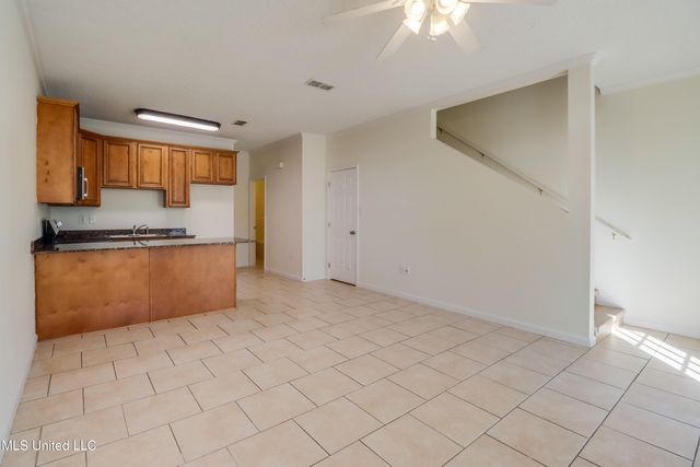 1101 Century Oaks Drive, B, Gulfport, MS 39507