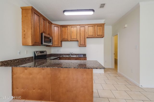 1101 Century Oaks Drive, B, Gulfport, MS 39507