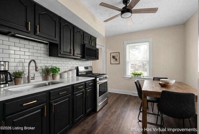 1721 Model Rd, Louisville, KY 40216