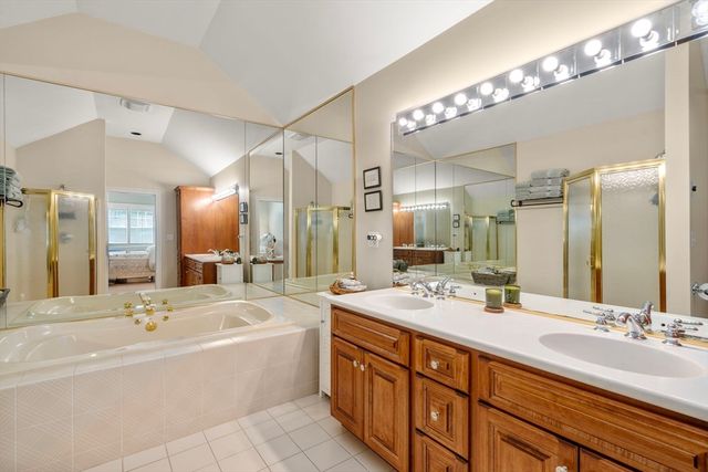 9 Highcroft Way 9, Hopkinton, MA 01748