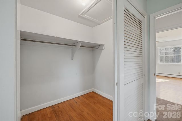 513 2nd Avenue Place NE, Conover, NC 28613