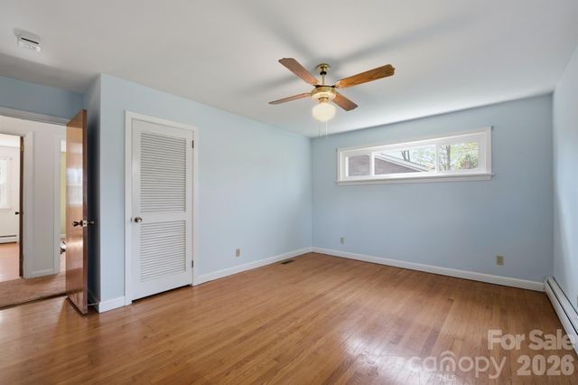 513 2nd Avenue Place NE, Conover, NC 28613