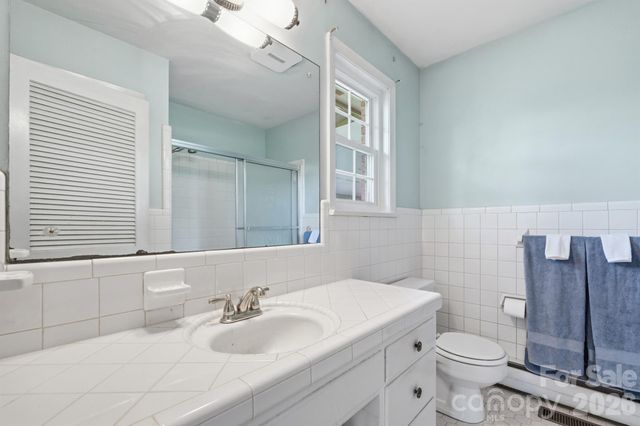 513 2nd Avenue Place NE, Conover, NC 28613