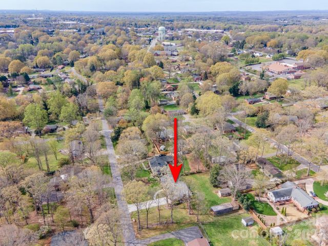 513 2nd Avenue Place NE, Conover, NC 28613