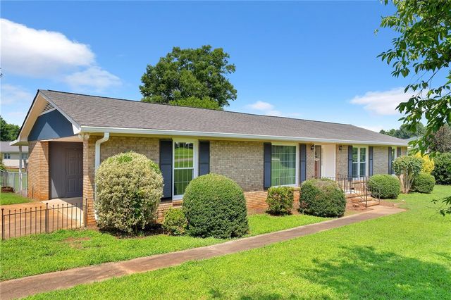 102 Sheffield Drive, Anderson, SC 29625