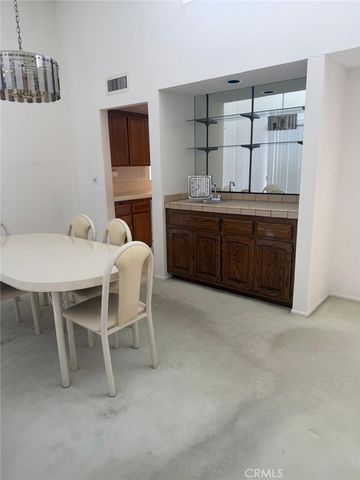441 E San Jose 309, Burbank, CA 91501