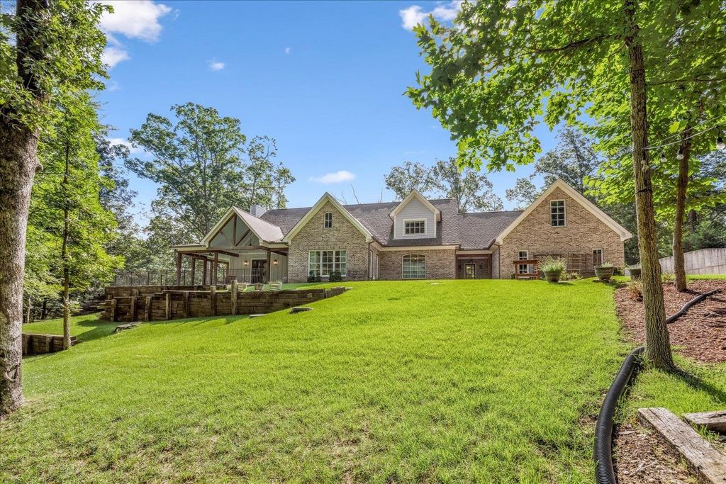 9000 ANDERTON SPRINGS DR, Bartlett, TN 38133