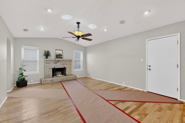 5523 Vista Sandia NE, Albuquerque, NM 87122
