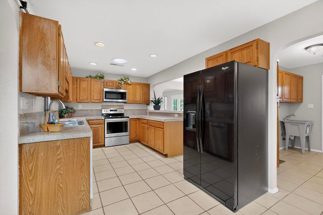 5523 Vista Sandia NE, Albuquerque, NM 87122