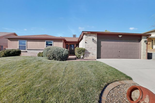 5523 Vista Sandia NE, Albuquerque, NM 87122
