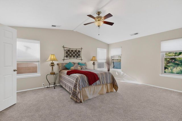 5523 Vista Sandia NE, Albuquerque, NM 87122