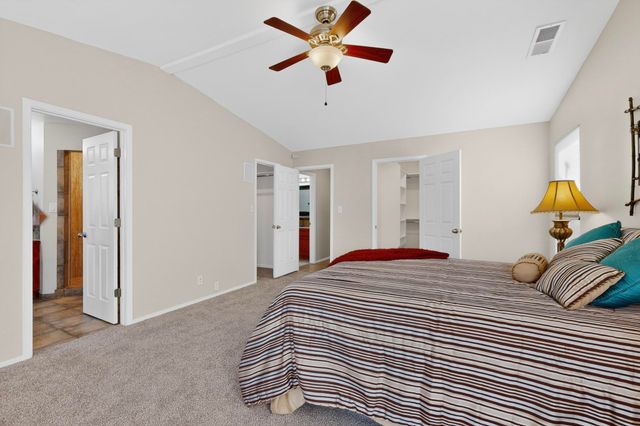 5523 Vista Sandia NE, Albuquerque, NM 87122