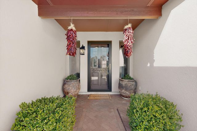 5523 Vista Sandia NE, Albuquerque, NM 87122