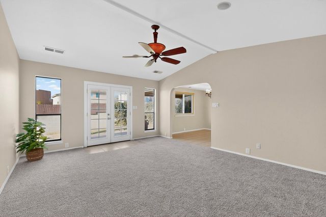 5523 Vista Sandia NE, Albuquerque, NM 87122