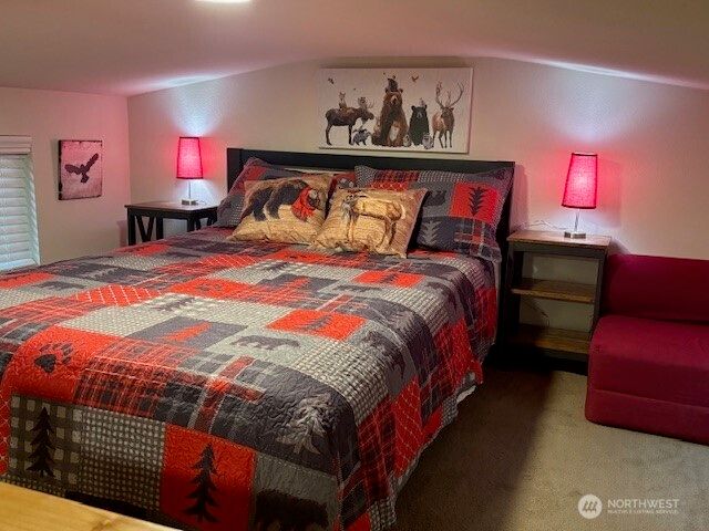 1021 N Potlatch, Hoodsport, WA 98548