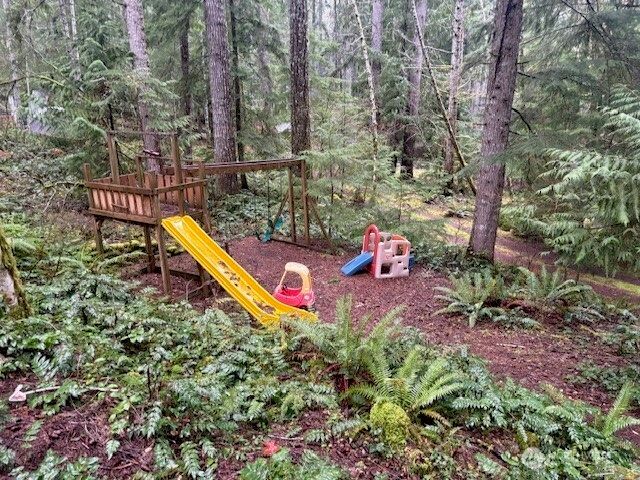 1021 N Potlatch, Hoodsport, WA 98548