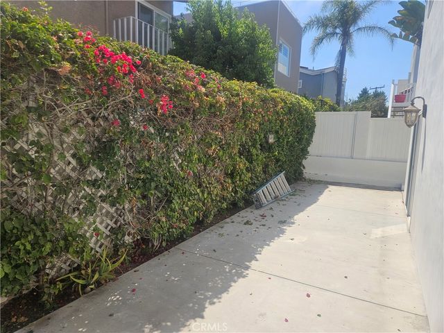 2426 Silverstrand Avenue, Hermosa Beach, CA 90254