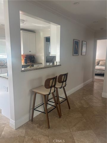 2426 Silverstrand Avenue, Hermosa Beach, CA 90254