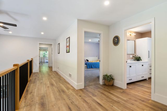 42 Old Centre Road, Deerfield, NH 03037