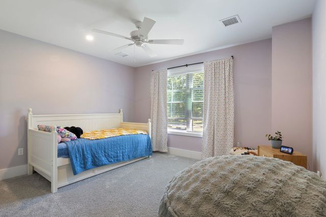 42 Old Centre Road, Deerfield, NH 03037