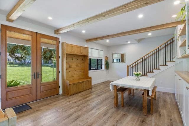 42 Old Centre Road, Deerfield, NH 03037