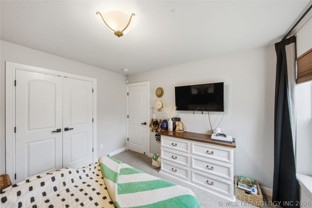 8442 Spring Creek Court, Claremore, OK 74019