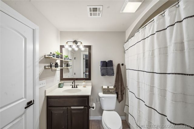 8442 Spring Creek Court, Claremore, OK 74019