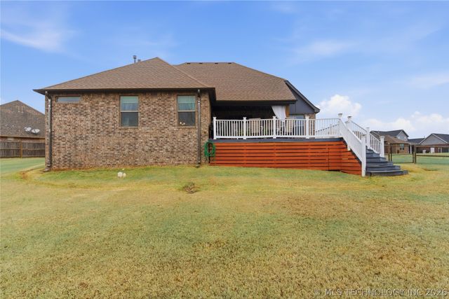 8442 Spring Creek Court, Claremore, OK 74019
