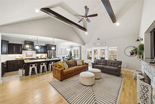 8442 Spring Creek Court, Claremore, OK 74019