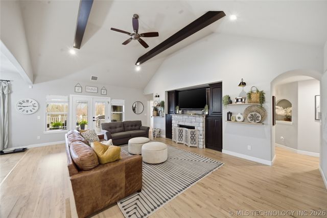 8442 Spring Creek Court, Claremore, OK 74019