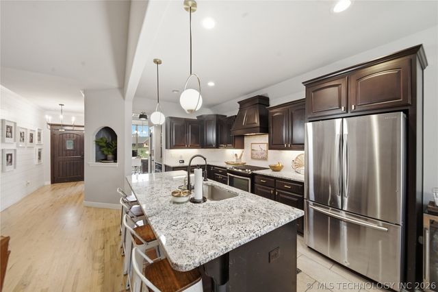 8442 Spring Creek Court, Claremore, OK 74019