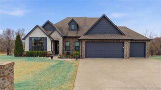 8442 Spring Creek Court, Claremore, OK 74019