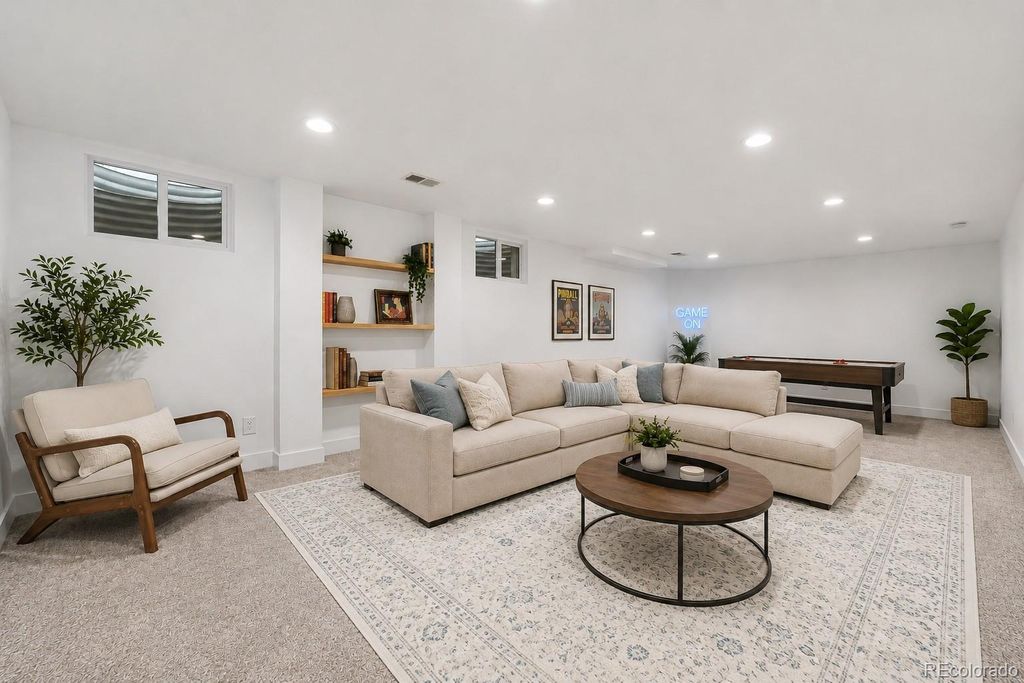 Image 21 of property listing at 4645 Akron Street, Greenwood Village, CO 80111