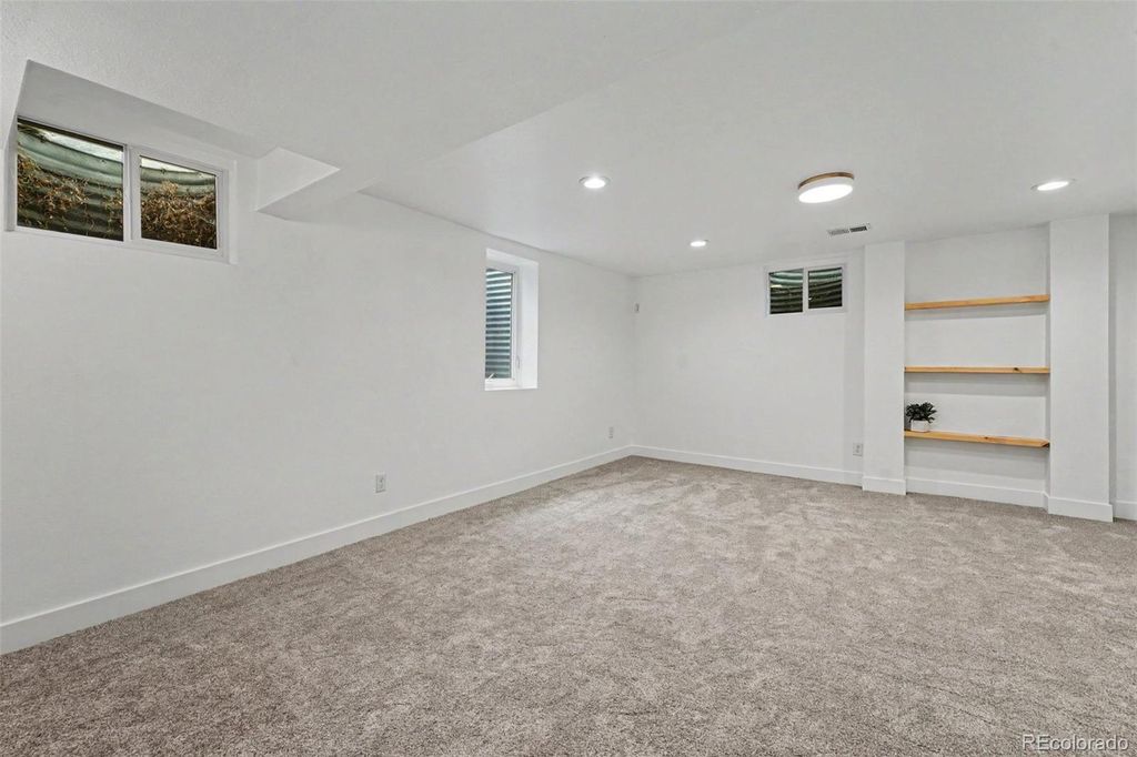 Image 25 of property listing at 4645 Akron Street, Greenwood Village, CO 80111
