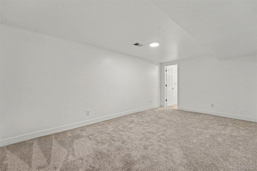 Image 28 of property listing at 4645 Akron Street, Greenwood Village, CO 80111