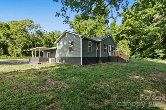 240 E Court Street, Rutherfordton, NC 28139