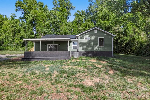 240 E Court Street, Rutherfordton, NC 28139