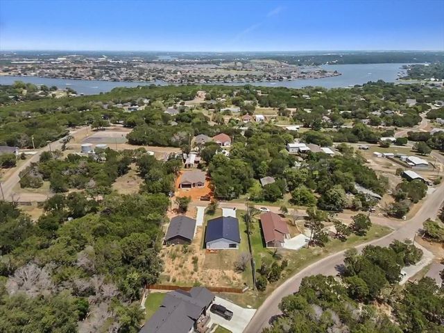 3612 Broken Bow Drive, Granbury, TX 76048
