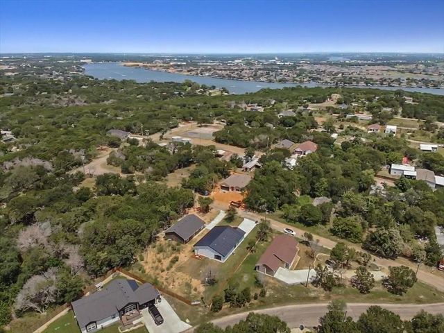 3612 Broken Bow Drive, Granbury, TX 76048
