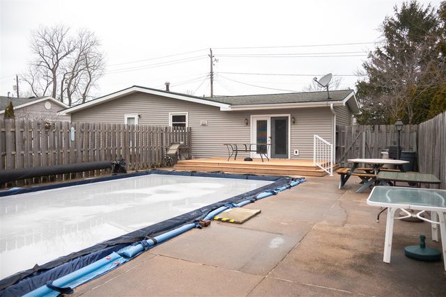 911 W Water Street, New Buffalo, MI 49117