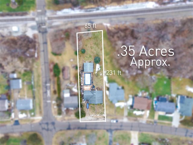 911 W Water Street, New Buffalo, MI 49117