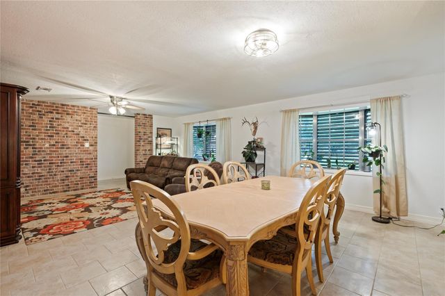 725 Thompson Road, Alvin, TX 77511