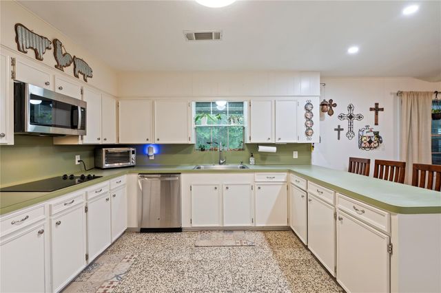 725 Thompson Road, Alvin, TX 77511