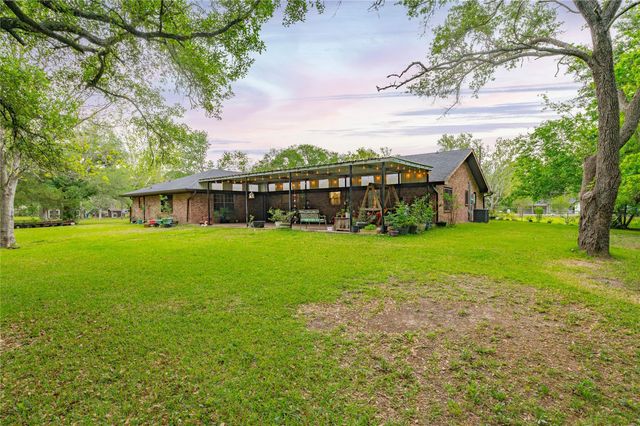 725 Thompson Road, Alvin, TX 77511