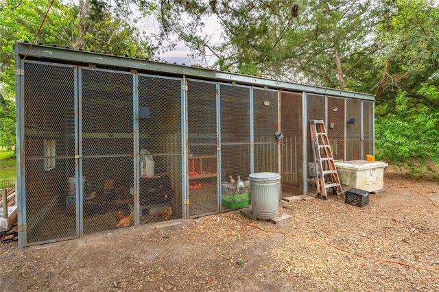 725 Thompson Road, Alvin, TX 77511
