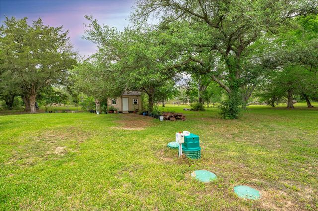 725 Thompson Road, Alvin, TX 77511